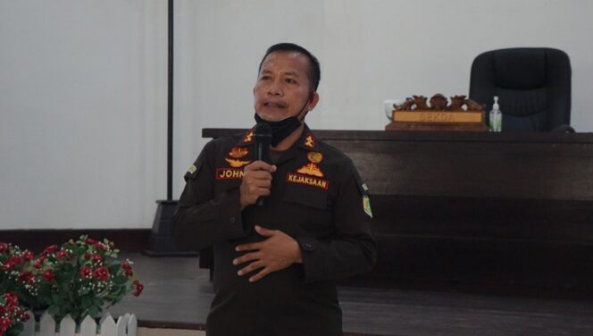 
 Kajari Teluk Bintuni, Johny Zebua, SH, MH