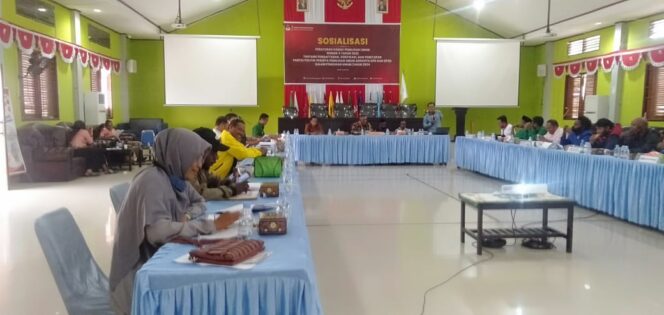 
 Suasana sosialisasi PKPU No 4/2022 di aula KPU Teluk Bintuni