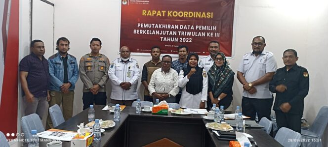 
 KPU Teluk Bintuni Gelar Rakor PPDB Triwulan Tiga 2022