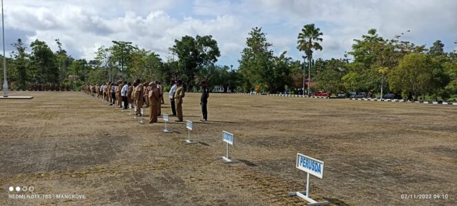 
 Wabup Matret Kokop Pimpin Apel Gabungan, Tampak Beberapa Pimpinan Tidak Mengikuti Apel