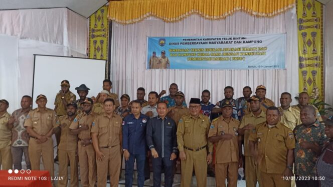 
 DPMK Gelar Bimtek Edukasi Aplikasi Desain Dan RAB Kampung, Para Kepala Kampung Harus Bekerja Sesuai Aturan