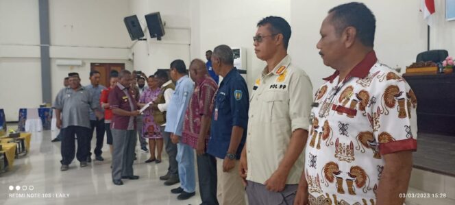 
 Bupati Teluk Bintuni Serahkan DPA TA 2023 bagi OPD dan Distrik