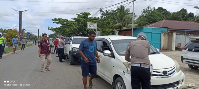 
 Operasi Pekat Mansinam di Teluk Bintuni, Polisi Amankan 11 Sajam, 10 Unit Roda 2 dan 2 Unit Mobil