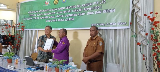 
 Rapat Devisi dan Serah Terima Dokumen Amdal, Plt. Sekda Frans Awak : Ini Langkah Awal