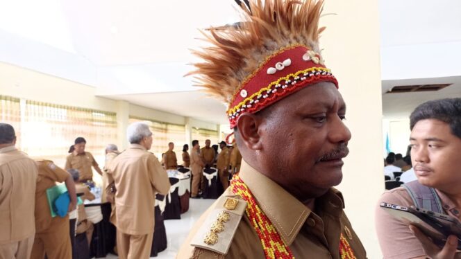 
 21 Pejabat Pemda Teluk Bintuni Ikut Uji Kompetensi, Bupati: Tidak Ikut Tes Tidak Lulus