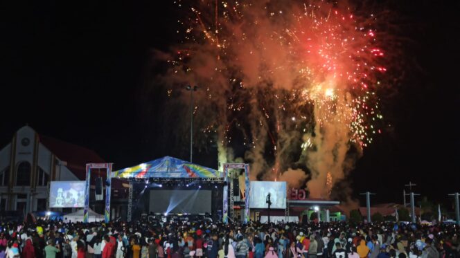 
 Resepsi HUT ke-20 Teluk Bintuni, Bupati Ajak Seluruh Komponen Masyarakat Bersatu