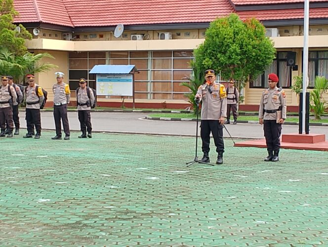 
 Mantapkan Kesiapan Pemilu, Polres Teluk Bintuni Gelar Apel
