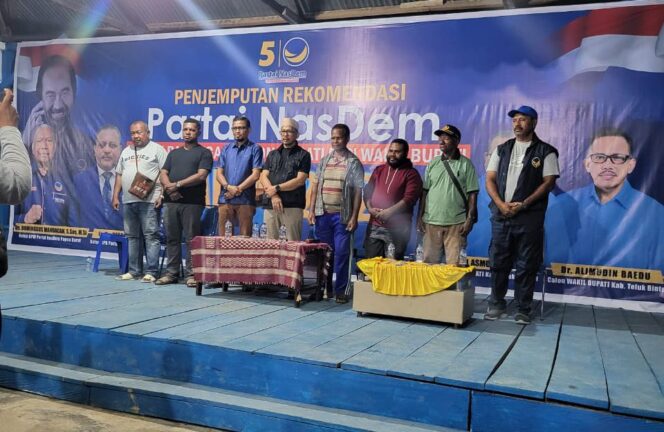 
 Daniel Asmorom Resmi Pengurus DPD NasDem Teluk Bintuni