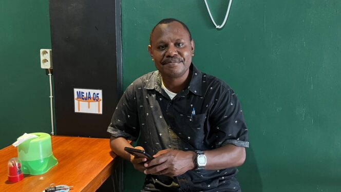 
 Tokoh Intelektual 7 Suku, Muksin Inai, SHI