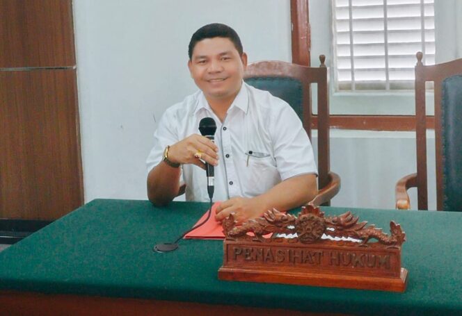 
 Ketua Tim Hukum ARUS, Benediktus Jombang