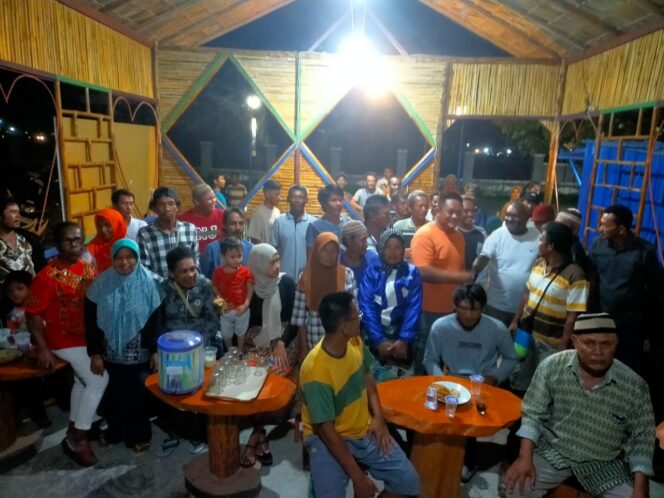 
 Rapat konsolidasi simpatisan dan pendukung pasangan DAMAI di kampung Argosigemerai, siap kerja menangkan DAMAI.