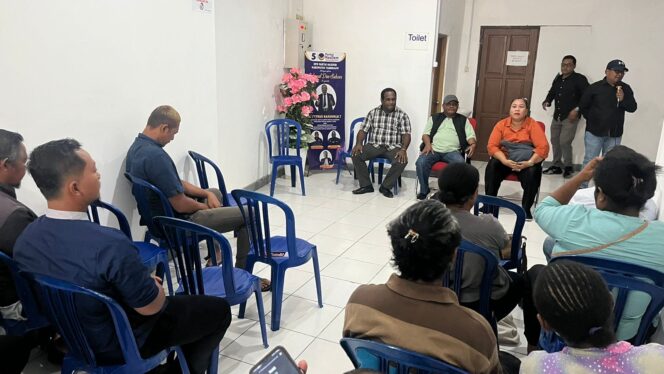 
 Suasana pertemuan tim pemenangan provinsi dengan tim relawan tingkat kabupaten/kota di Sekretariat DPW Nasdem PBD, kota Sorong, Senin.