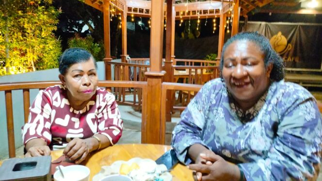 
 Lembaga Adat Perempuan Papua Provinsi Papua Barat dan Aktivis Perempuan Papua, menegaskan AFU lahir dari rahim perempuan Papua, yang punya hak diakui sebagai OAP