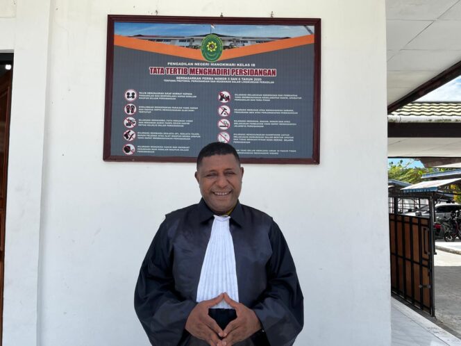 
 Yohanes Akwan Desak Polisi Segera Tangkap Debora Nainggolan