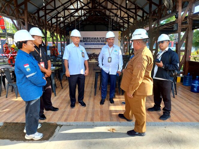 
 Ketua Pokja Papua Cerdas BP3OKP Drs. Arius Mofu, M.Pd.l disela sela kunjungan ke P2TIM TB, Senin (24/11/2025). 