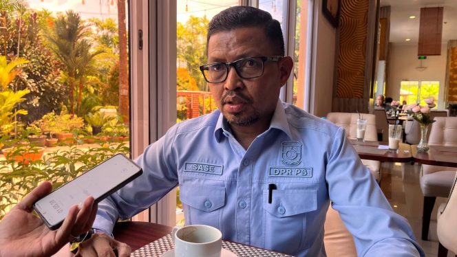 
 Wakil Ketua II DPRP Papua Barat, Syamsudin Seknun, S.Sos, SH, MH