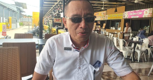 Advokad dan Konsultan Hukum, Rustam SH., CPCLE