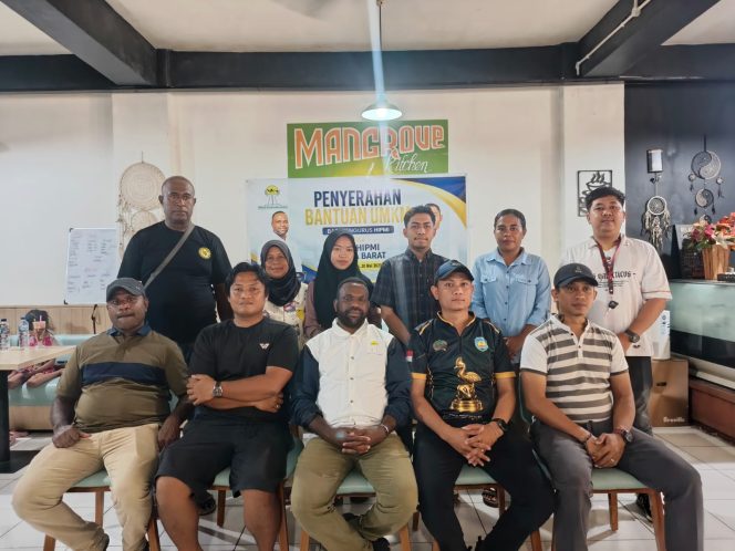 
 HIPMI PB Salurkan Bantuan Modal Usaha untuk UMKM di Teluk Bintuni