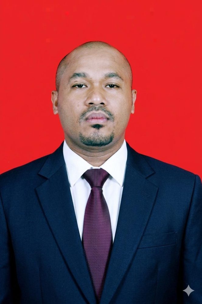 
 Victor Rumere, Doktor Ilmu Ekonomi dari UNIPA