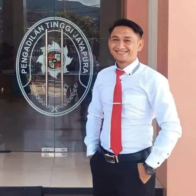 
 Kuasa Hukum BKMT Papua Barat, Patrix Barumbun Tandirerung SH