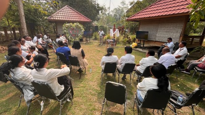 
 Para peserta saat menyimak arahan Badan Pekerja Klasis GKI Teluk Bintuni
